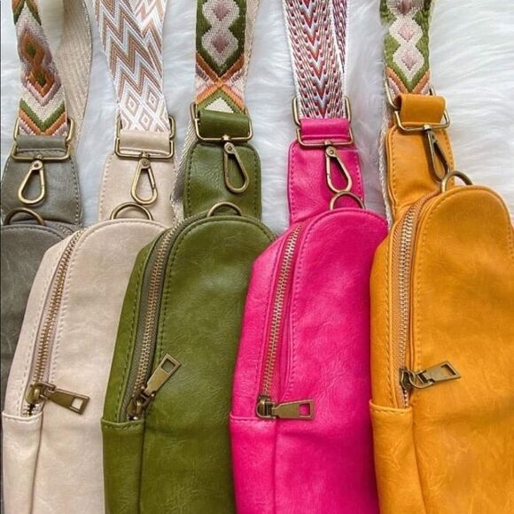 Boho Olive Green Leather Sling Bag Purse With Adjustable Guitar Strap New - Picture 9 of 9